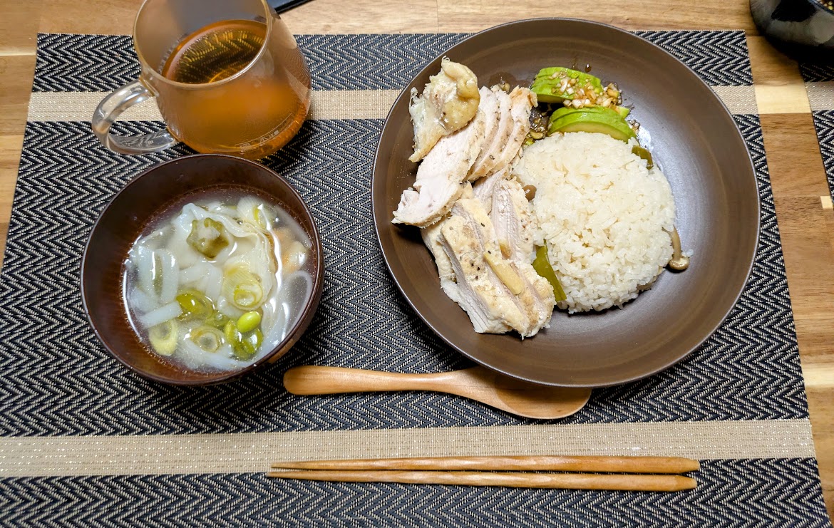 鍋ひとつで作る本場式カオマンガイ